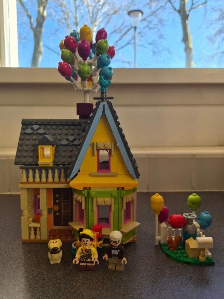 LEGO UP Disney Complete set, Lego, Ophalen of Verzenden, Zo goed als nieuw, Disney