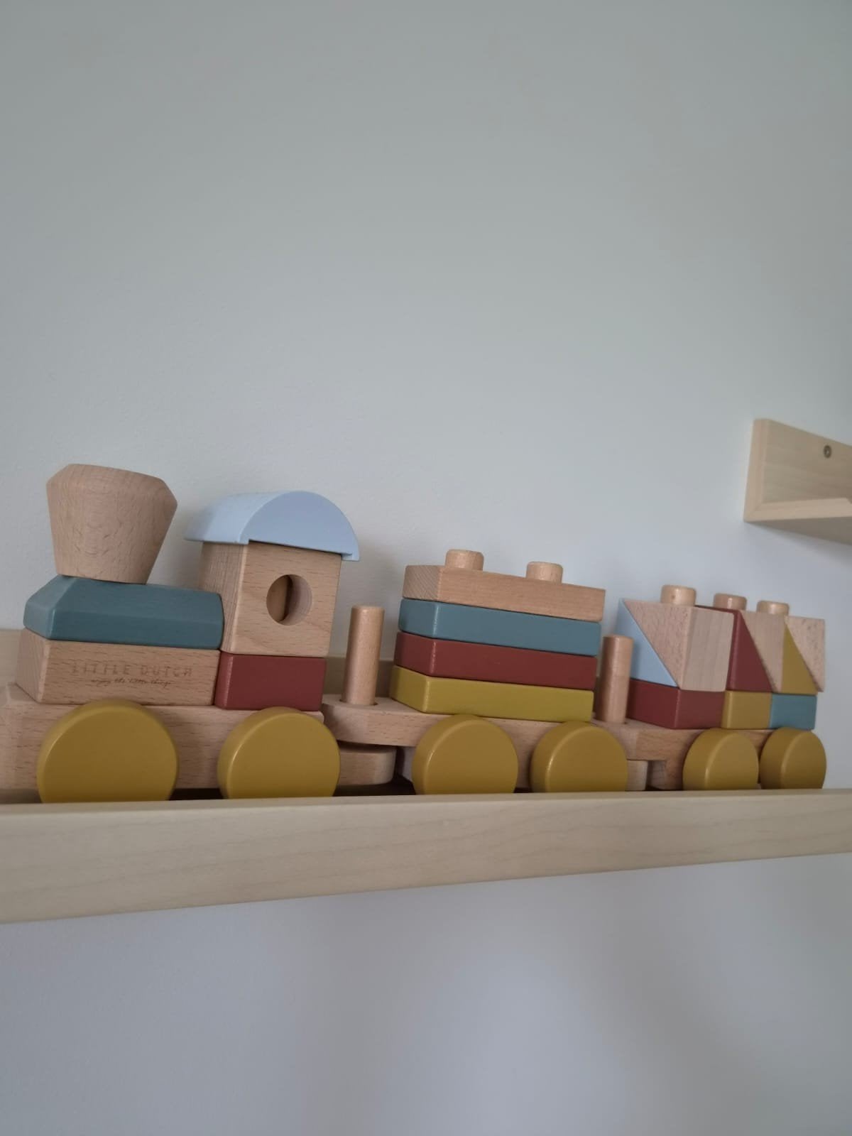Little Dutch Houten Trein met Stapelblokken, Ophalen of Verzenden, Zo goed als nieuw, Duw- of Trekspeelgoed