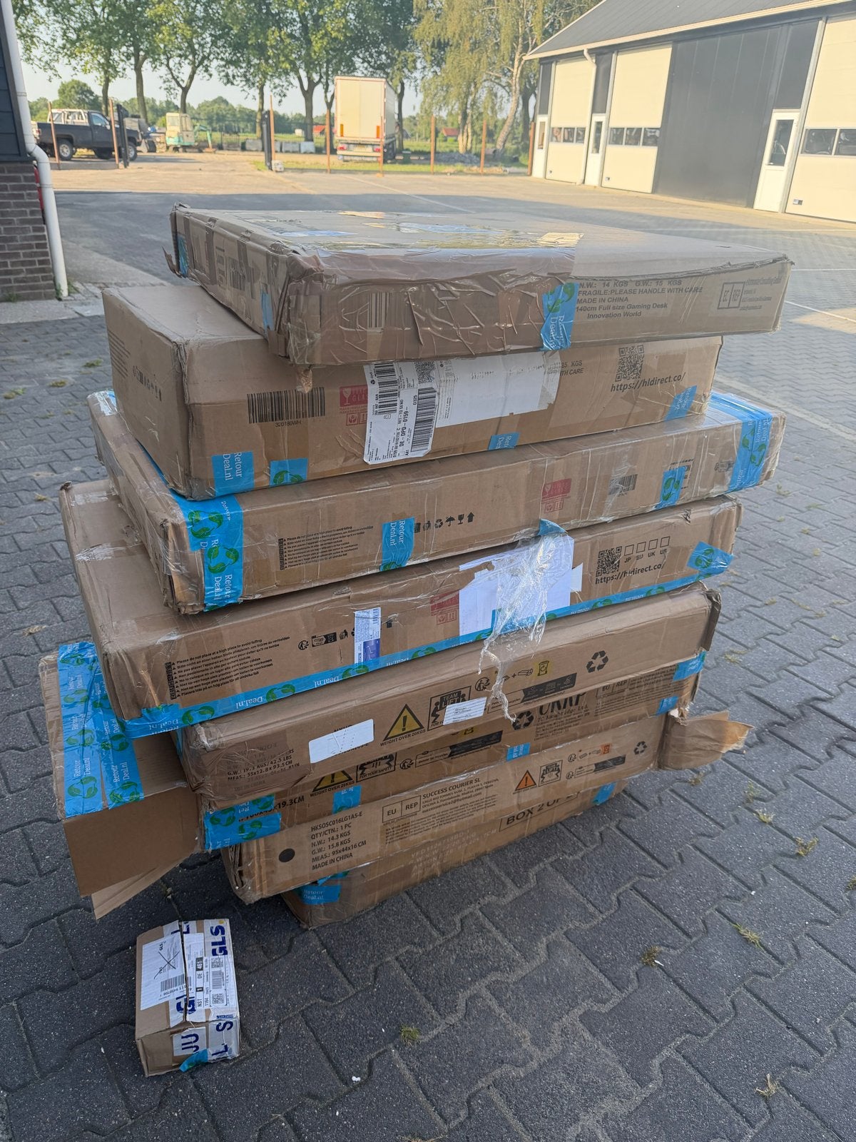 Diverse meubels 1 koop - Retourpakketten voor handelaars, Ophalen, Gebruikt