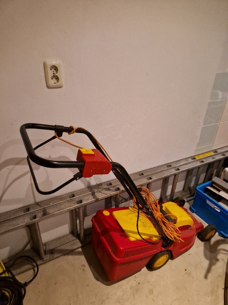 Elektrische grasmaaier, Tuin en Terras, Ophalen, Cirkelmaaier, Gebruikt, Elektrische grasmaaier