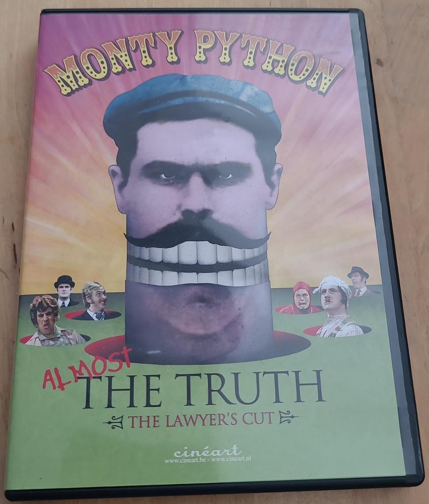 Monthy python almost the truth the lawyer's cut, Vanaf 12 jaar, Ophalen of Verzenden, Gebruikt