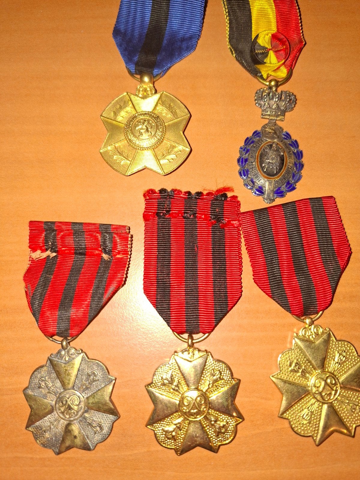 5 Belgische medailles, Verzamelen, Militaria | Algemeen, Ophalen of Verzenden, Landmacht, Overige gebieden, Lintje, Medaille of Wings