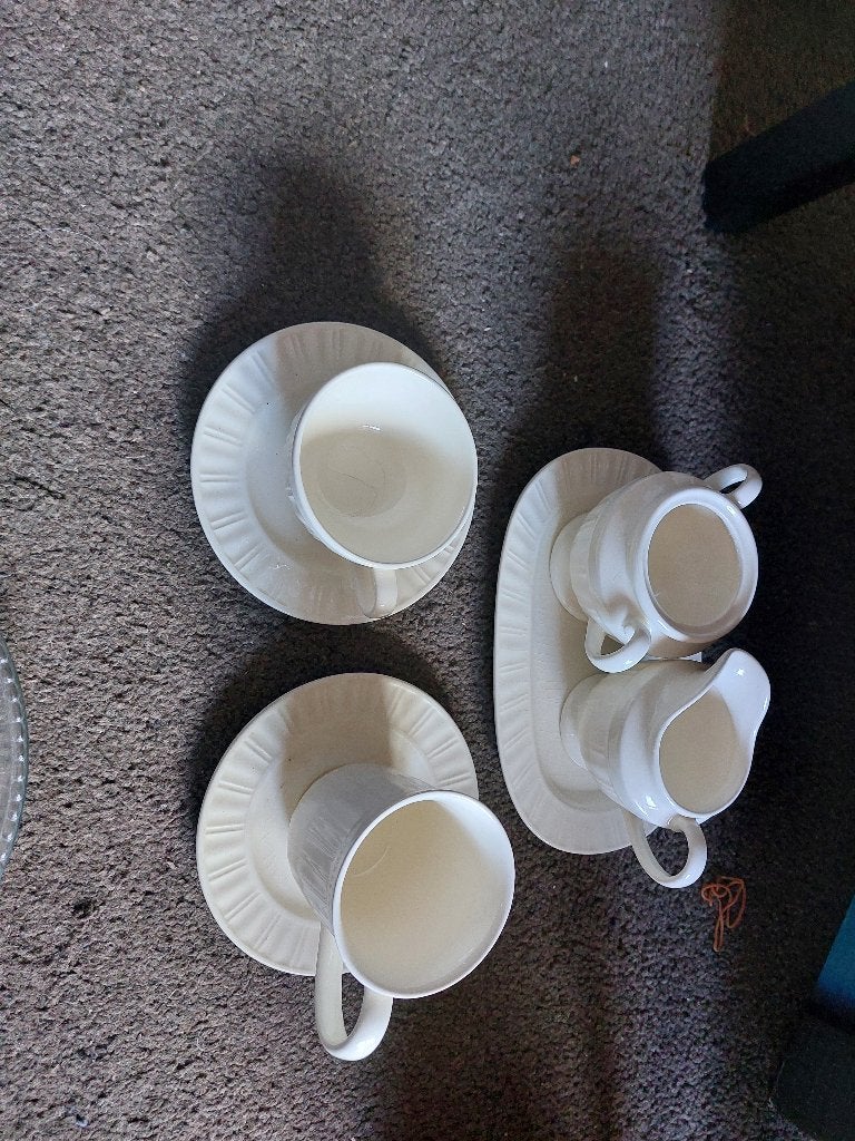 2 soorten servies  oud, Gebruikt, Overige typen, Ophalen of Verzenden, Overige stijlen
