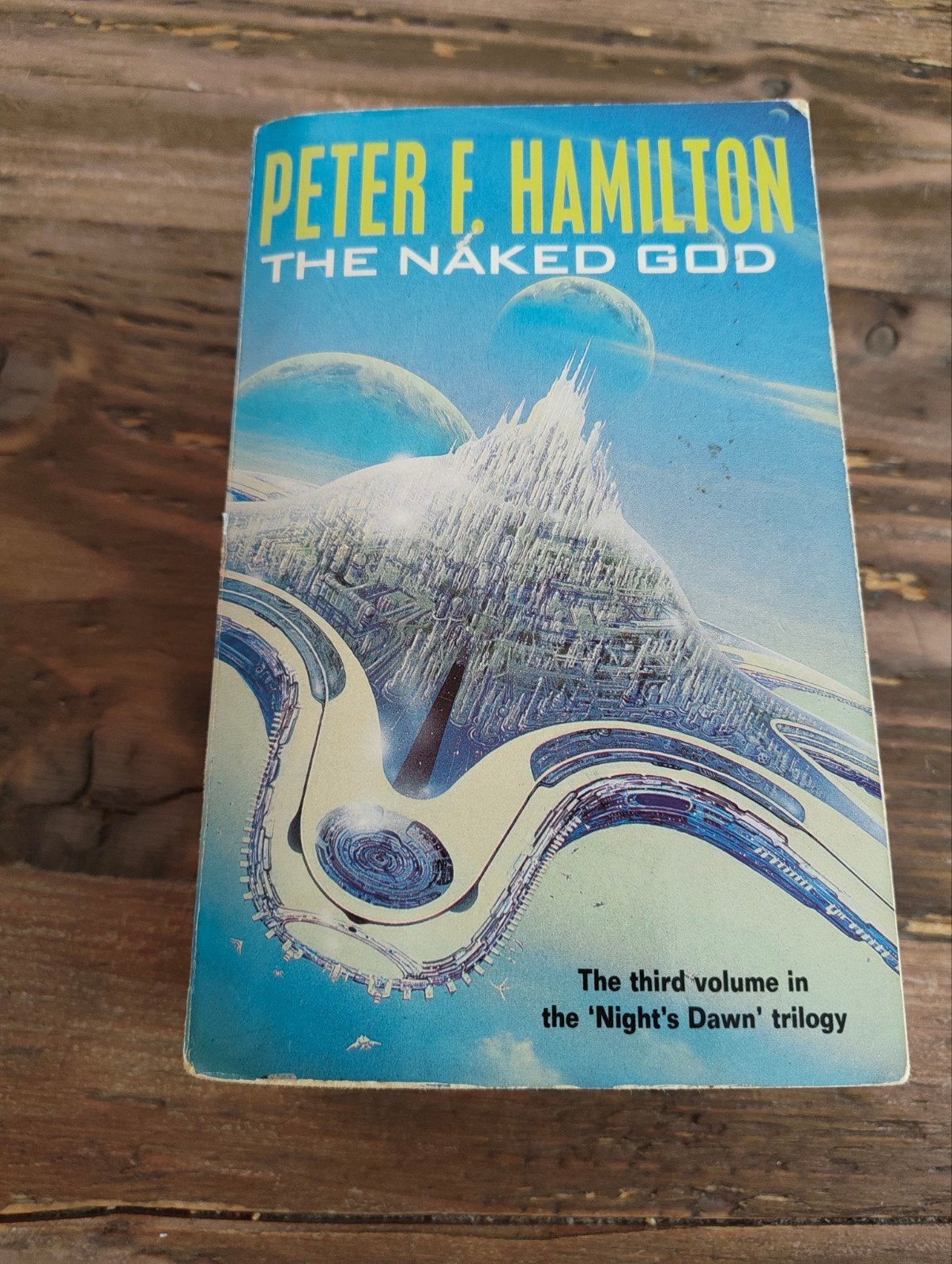 Peter F. Hamilton - The Naked God, Boeken, Science fiction, Ophalen of Verzenden, Gelezen, Peter F. Hamilton