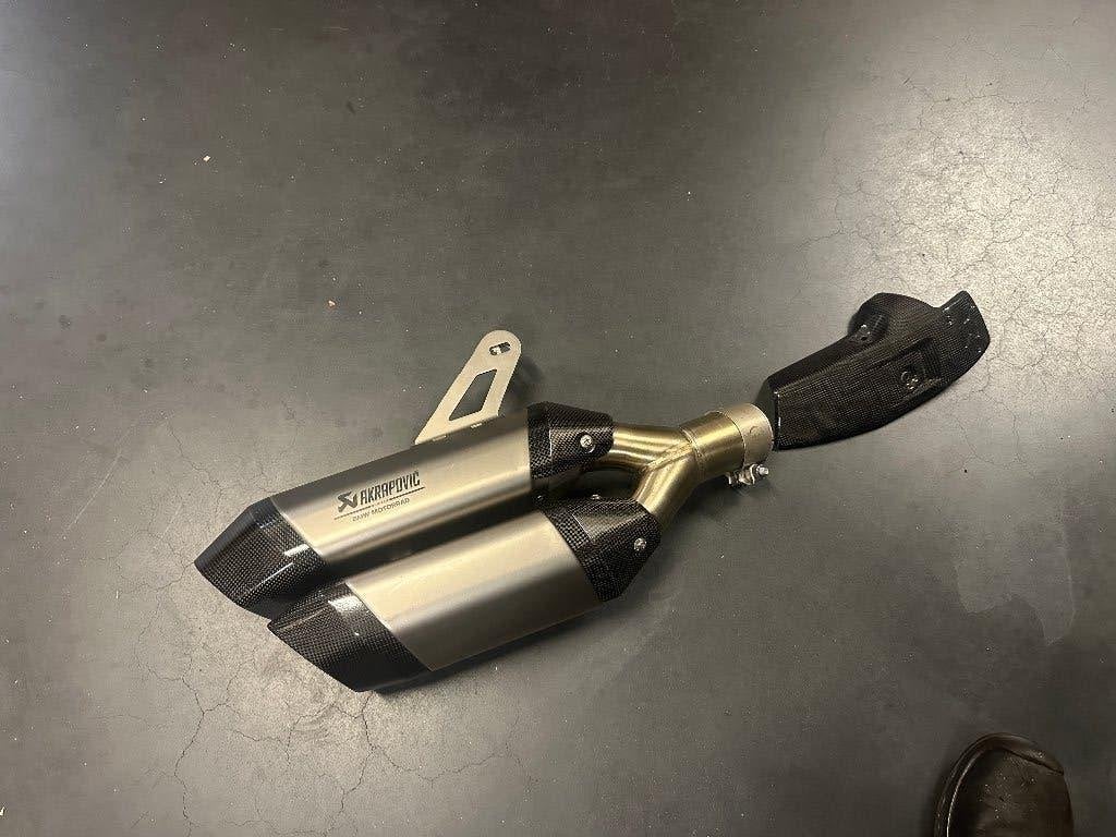 Akrapovic BMW R1300 GS, Ophalen of Verzenden, Gebruikt