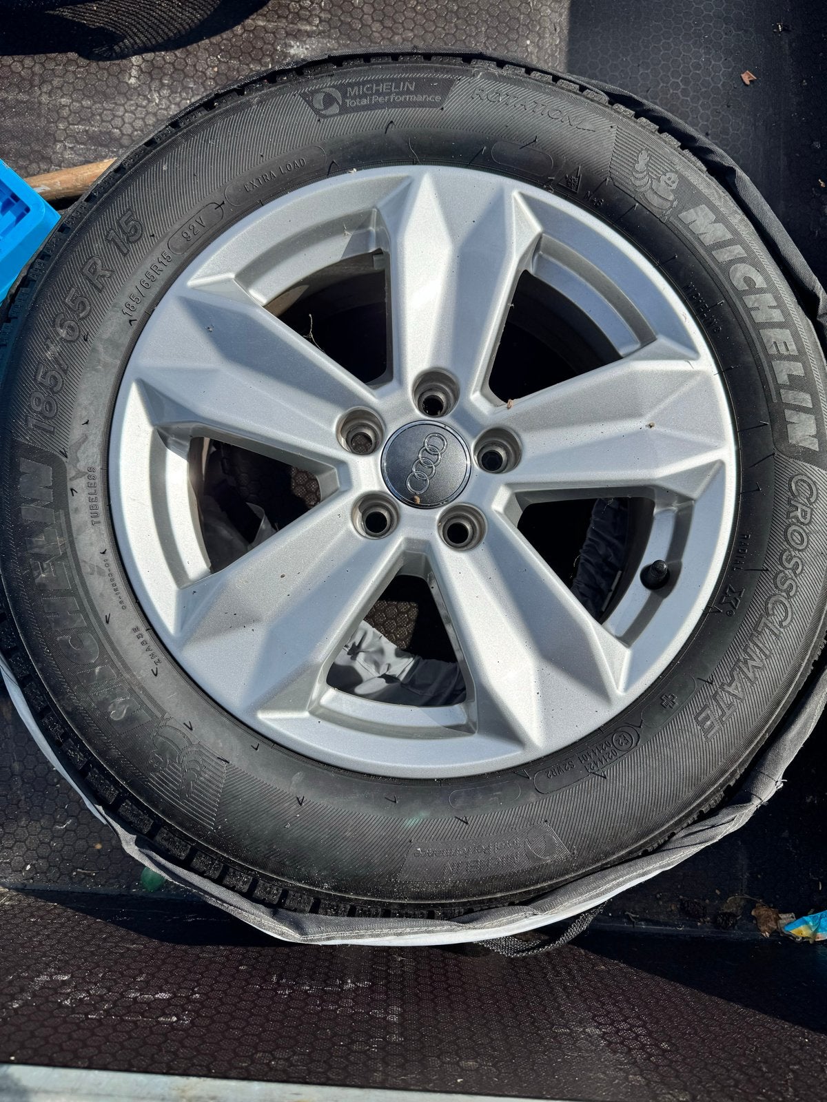 Audi 15 inch velgen 4x met Michelin CrossClimate banden, Auto-onderdelen, Ophalen, Gebruikt, 15 inch, Banden en Velgen