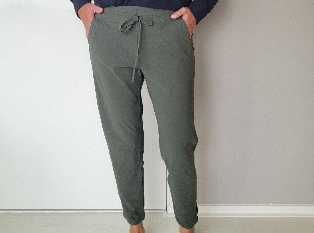 Studio Anneloes broek L met splitjes, Studio Anneloes, Verzenden, Maat 42/44 (L), Zo goed als nieuw