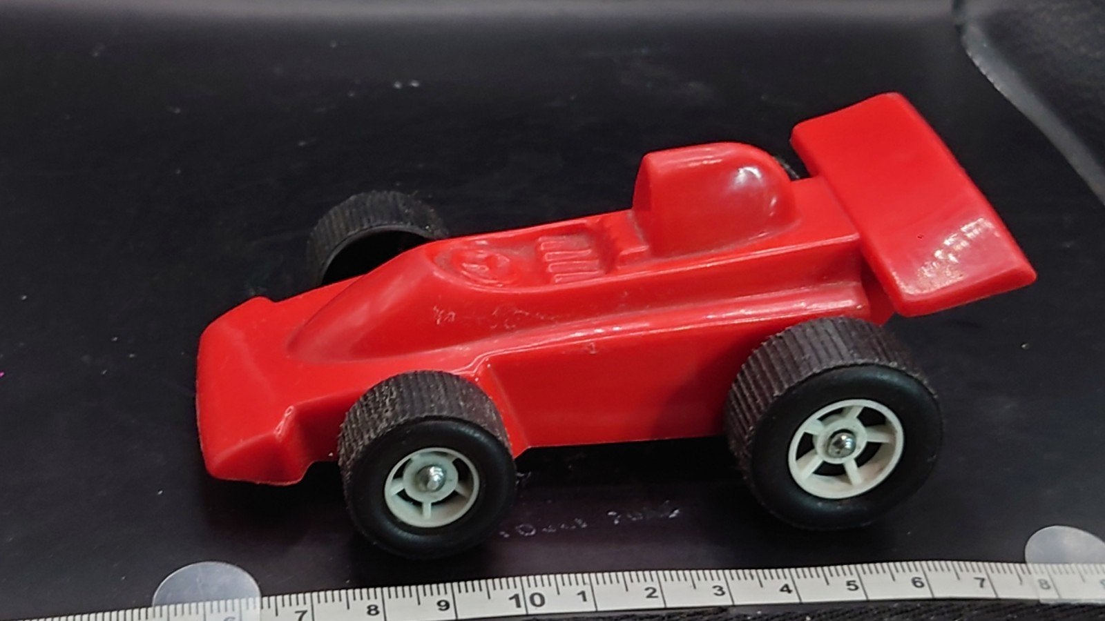 VikingPlast Zweden Formule 1 racewagen vinyl gummi speelgoed, Antiek en Kunst, Antiek | Speelgoed, Ophalen of Verzenden