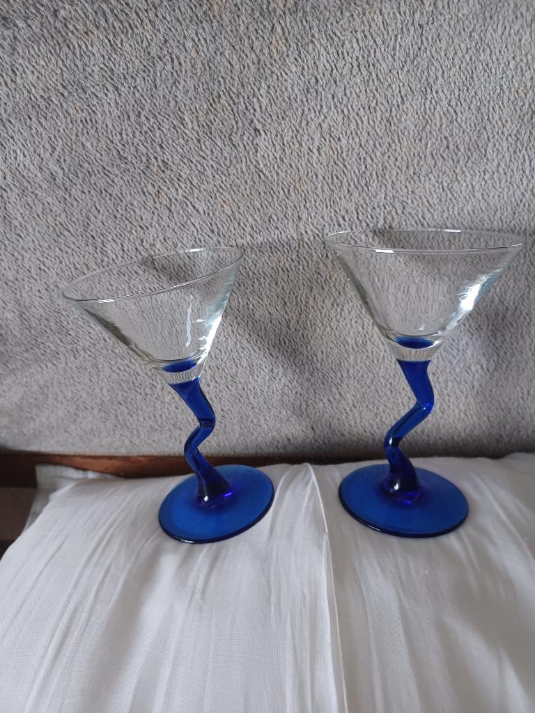 Twee vintage Vermouth glazen, Memphis stijl, zig zag steel, Ophalen of Verzenden