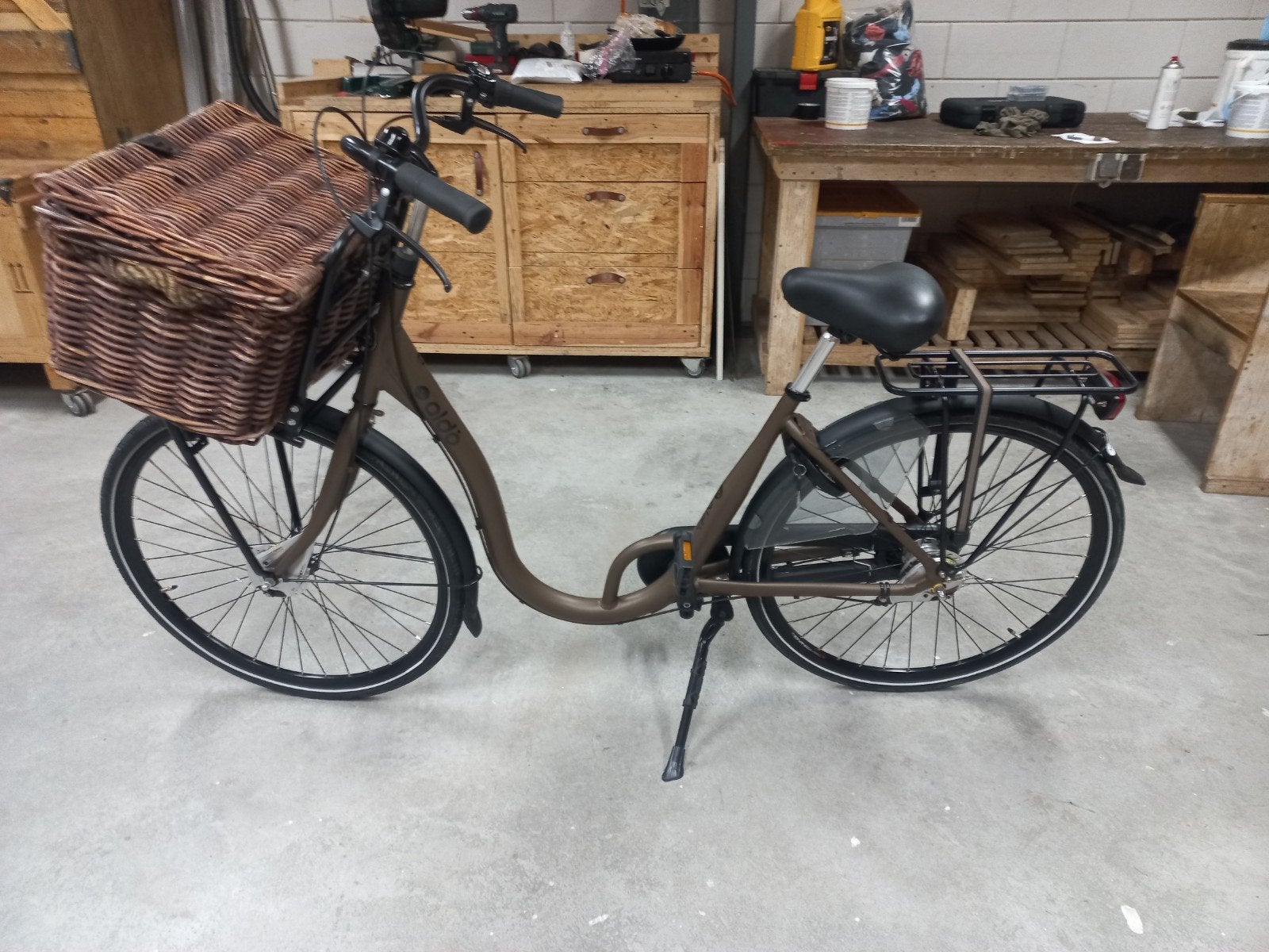 Aldo damesfiets met lage instap., Versnellingen, Zo goed als nieuw, Schijfrem, Ophalen