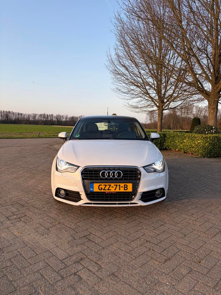 Audi A1 1.4 Tfsi 103KW Sportb S-tr 2014 Wit, Auto's, Stof, A1, 4 cilinders, 610 kg