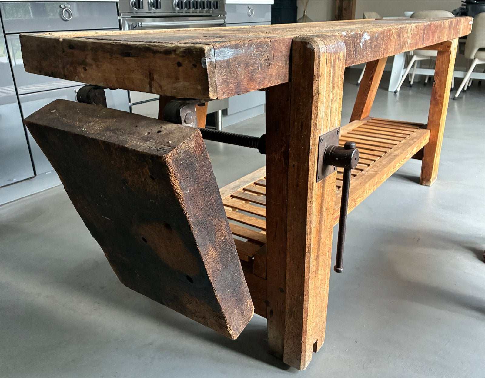 Robuuste houten werkbank of side table, Doe-het-zelf en Verbouw, Werkbanken, Ophalen, Gebruikt, 170 cm of meer, Bankschroef