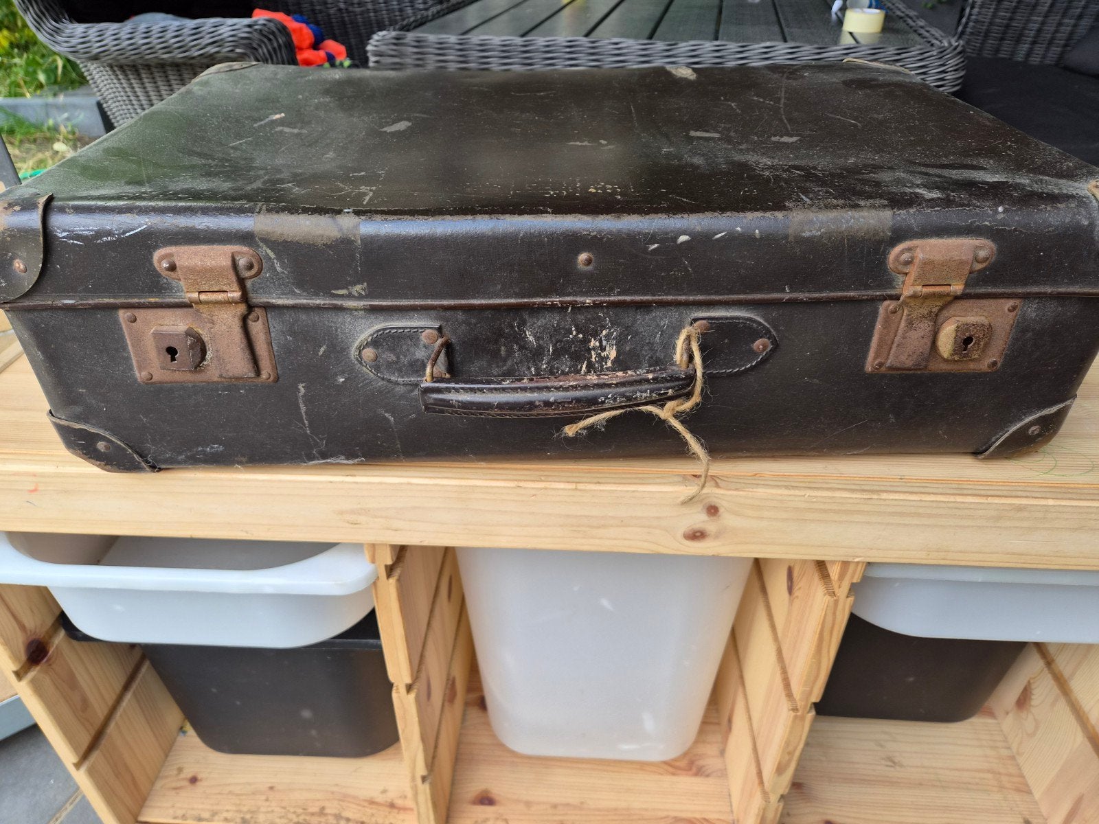 Brocante leren koffer, Ophalen
