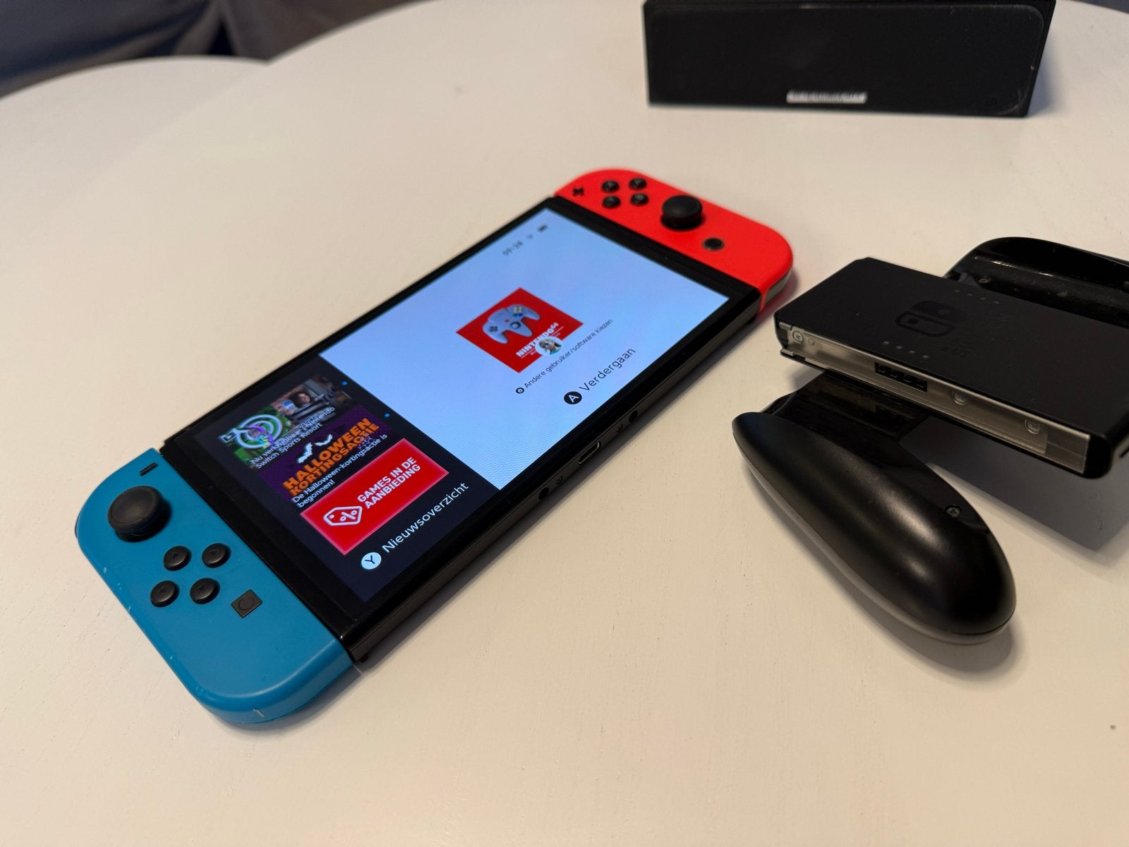 Nintendo Switch OLED Zelda Editie - Goede Staat, Incl. Acces, Met games, Met 2 controllers, Zo goed als nieuw, Switch OLED