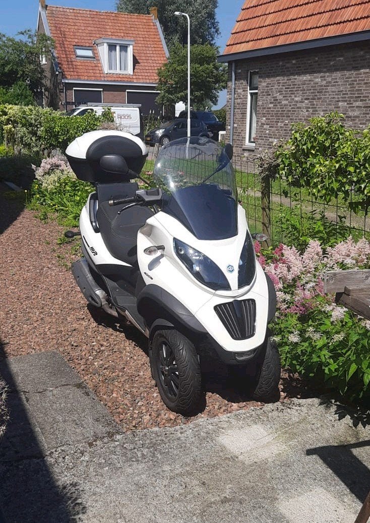 Piaggio MP3 400, Motoren, Quads en Trikes, 399 cc, 1 cilinder, 12 t/m 35 kW