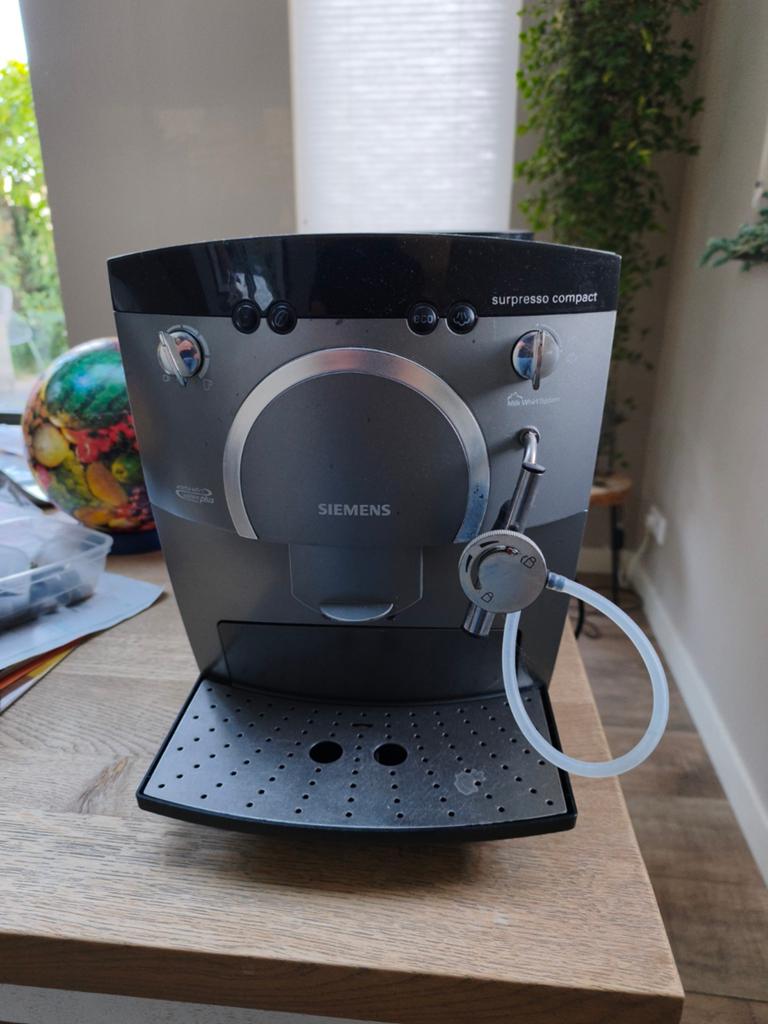 Siemens Surpresso TK589NL - Gebruikt maar werkt prima, Witgoed en Apparatuur, Gebruikt, Espresso apparaat, Koffiebonen, Ophalen