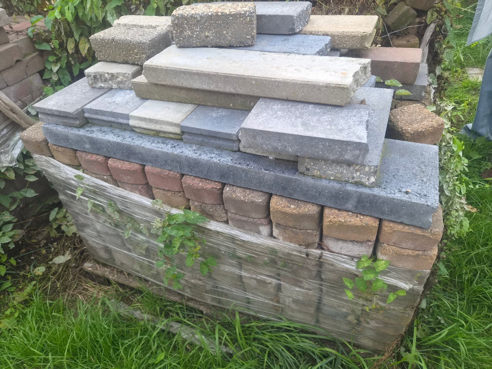 3 pallets cobble stones 10x10cm, Ophalen, Gebruikt, Beton, Klinkers