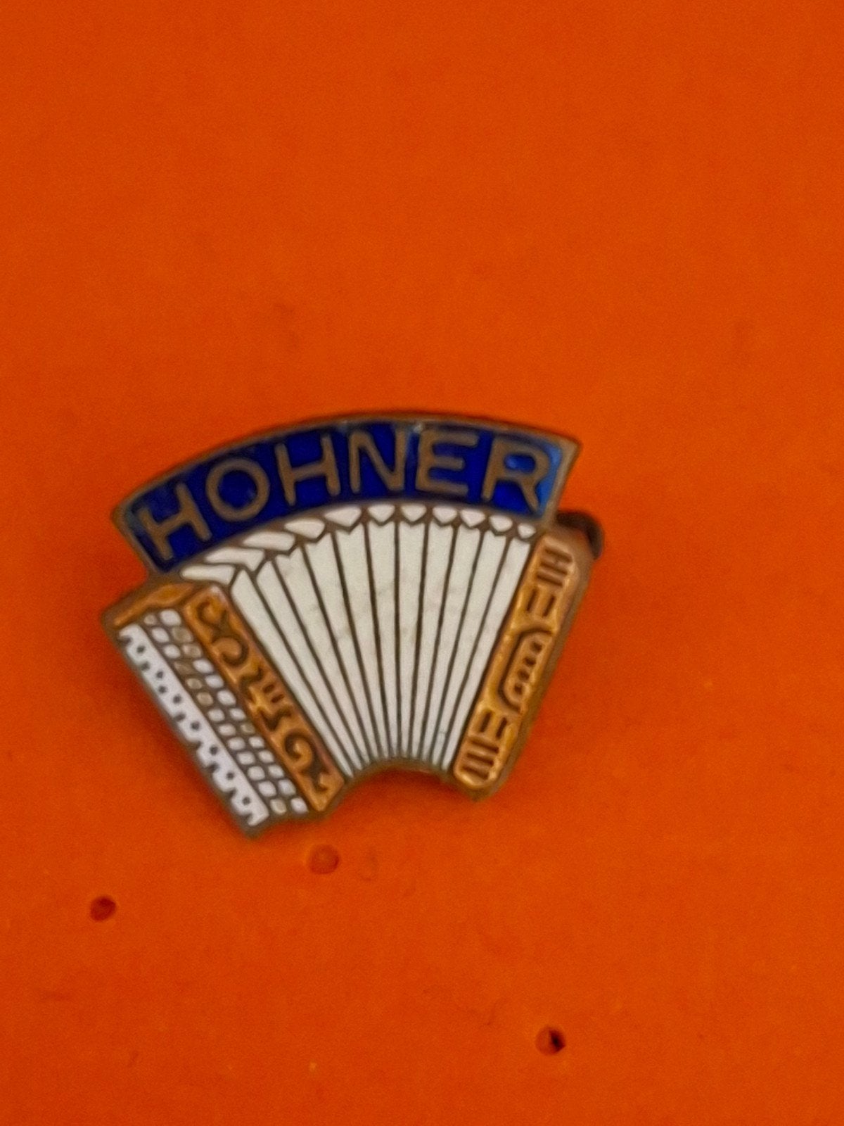 Emaille speld HOHNER Accordeon, Ophalen of Verzenden, Gebruikt, Transport