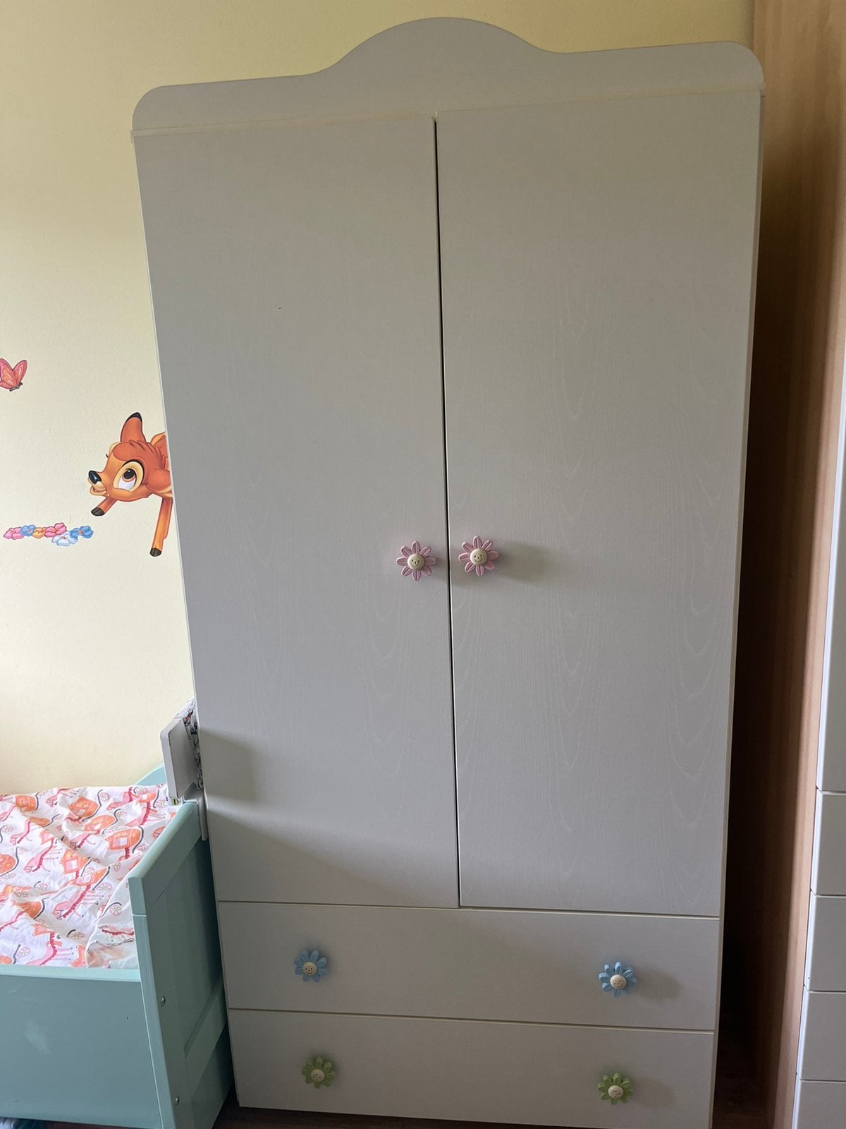 Kinder kast + ladekast GRATIS, Kinderen en Baby's, Kinderkamer | Commodes en Kasten, Ophalen, Zo goed als nieuw, 50 tot 70 cm