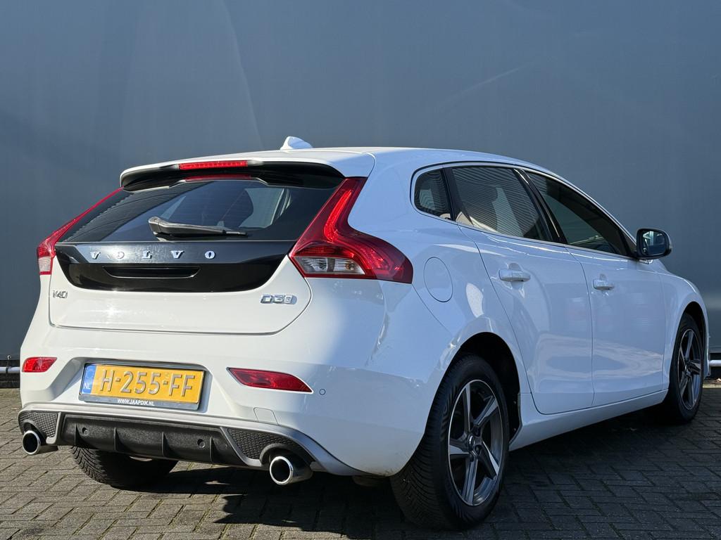 Volvo V40 BJR 2017 2.0 D3 150 PK Inscription AUTOMAAT | LED, LED verlichting, Gebruikt, Euro 6, 4 cilinders