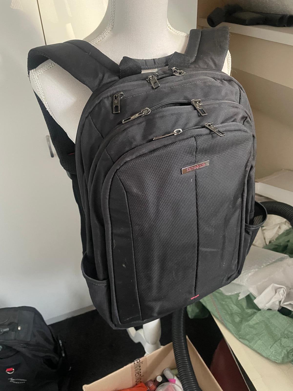 Samsonite zwarte rugzak, Ophalen, 30 cm of meer, Zwart, Zo goed als nieuw