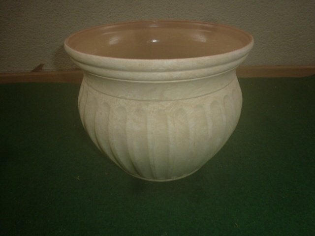1 mooie ronde creme bloempot 24 cm doorsnede 20 cm hoog, Ophalen of Verzenden, Nieuw, Knutselwerk