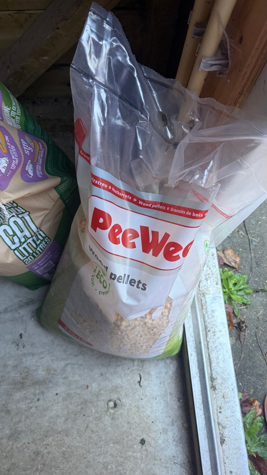 1x Peewee korrels en 2x Easy Pets hout pellets, Dieren en Toebehoren, Ophalen, Zo goed als nieuw, Open