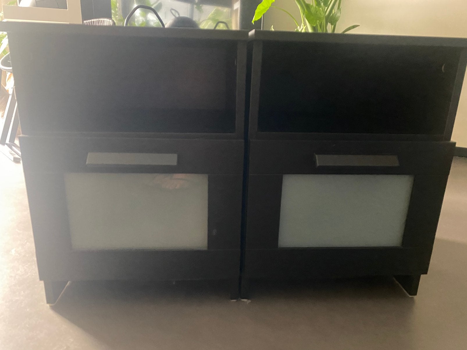 2 IKEA BRIMNES nachtkastjes zwart 39x41x53 cm, Ophalen, Minder dan 45 cm, 55 tot 70 cm, Zo goed als nieuw