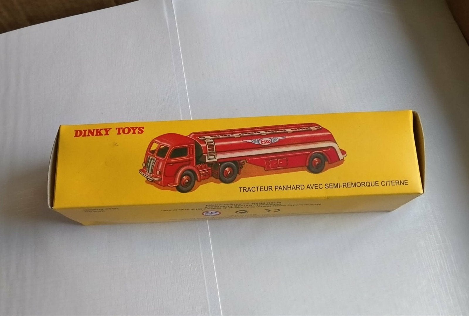 Dinky Toys Panhard Esso Tankwagen - Nieuw in doos, Ophalen of Verzenden, Nieuw