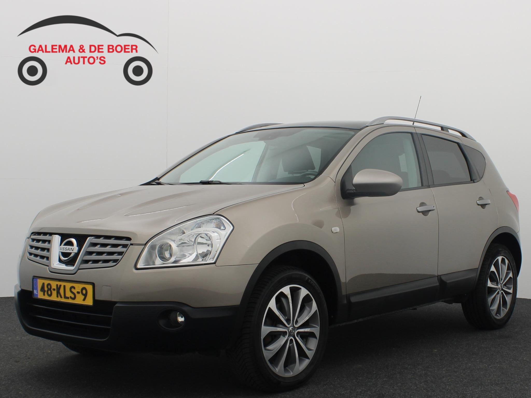 Nissan Qashqai 1.6 Connect Edition TREKHAAK / PANORAMADAK /, Auto's, Voorwielaandrijving, 1272 kg, Gebruikt, 4 cilinders