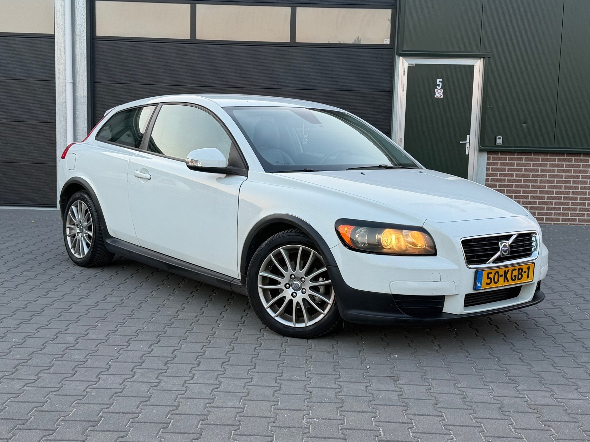 Volvo C30 1.6D DRIVe Start/Stop Advantage/Netjes/Airco/, Auto's, Voorwielaandrijving, Gebruikt, 4 cilinders, 4 stoelen