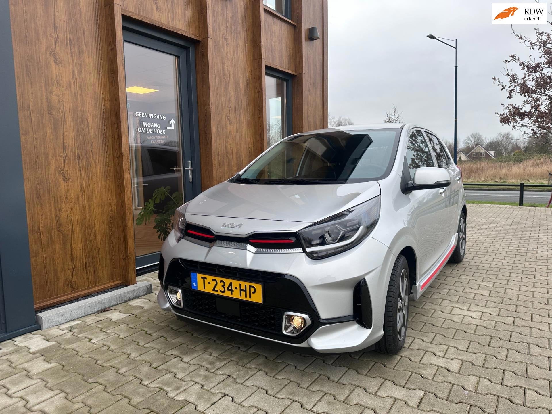 Kia Picanto 1.0 DPi GT-Line carplay, camera, nap, Voorwielaandrijving, Dealer onderhouden, Gebruikt, 4 stoelen