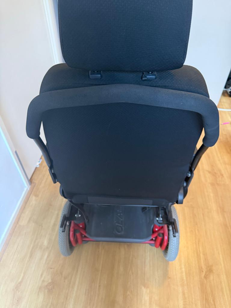 Auto stoel gehandicapte, Diversen, Rolstoelen, Ophalen of Verzenden, Duwrolstoel