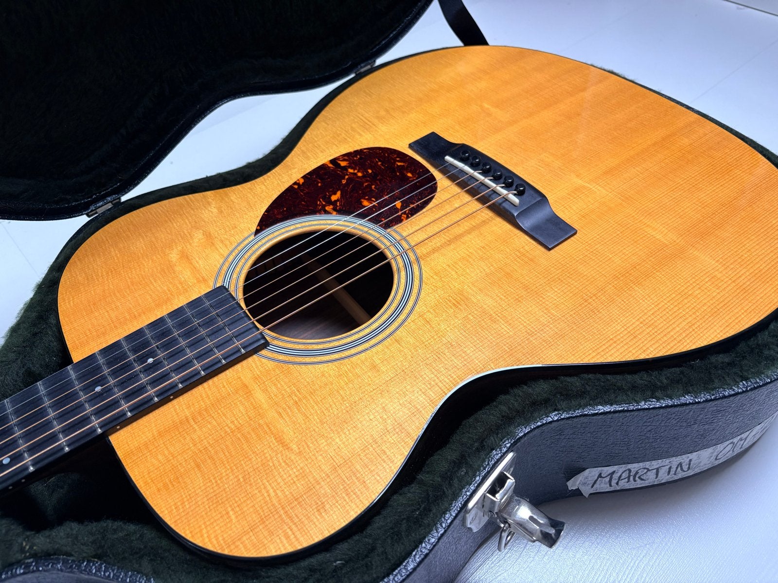 Martin OM21 uit 2019 met koffer, Muziek en Instrumenten, Ophalen of Verzenden, Gebruikt, Western- of Steelstringgitaar, Met koffer