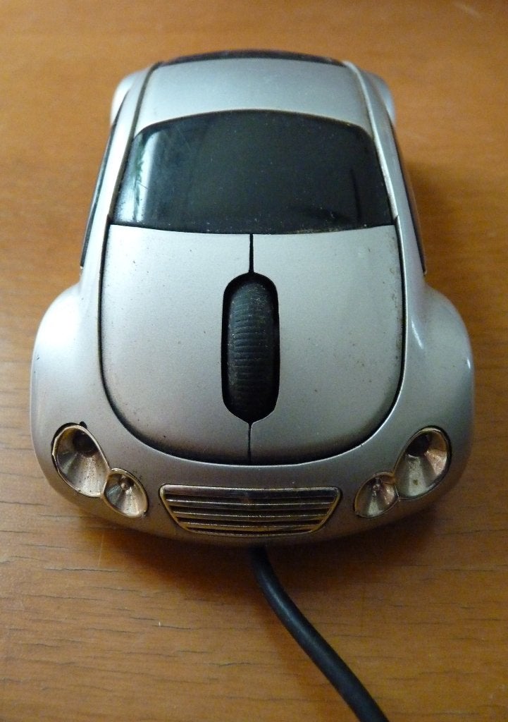 Muis in de vorm van een auto voor computer Kenteken VR-16888, Computers en Software, Ophalen of Verzenden, Gebruikt, Bedraad, Muis