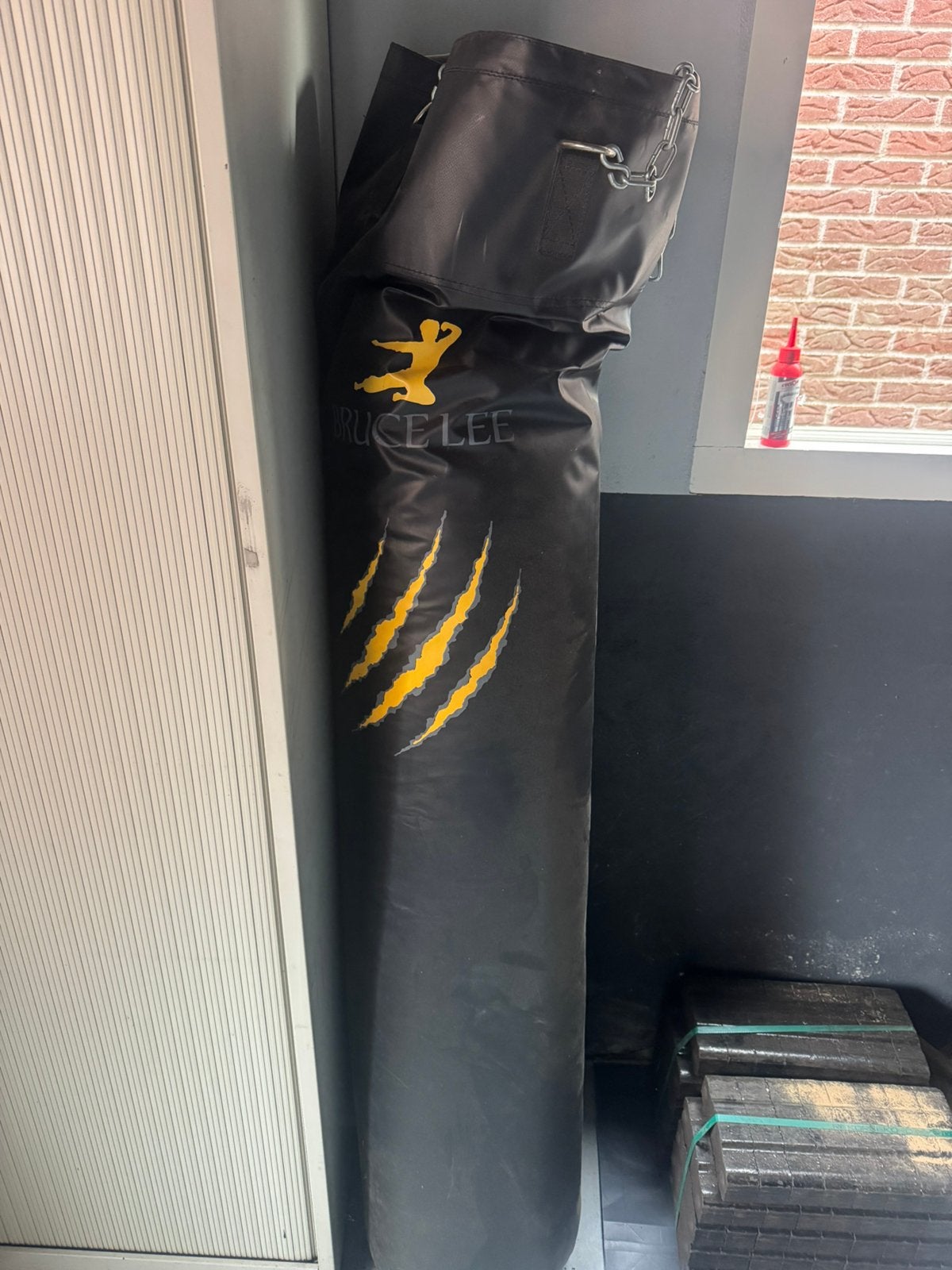 Bruce Lee bokszak 180cm, Ophalen, Zo goed als nieuw, Bokszak