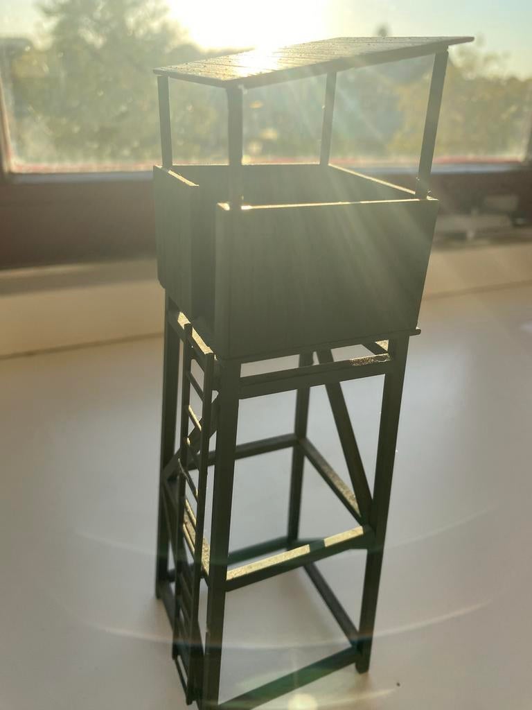 Uitkijktoren model - Groen, gedetailleerd italeri 1:35, Ophalen of Verzenden, Zo goed als nieuw, 1:50 tot 1:144