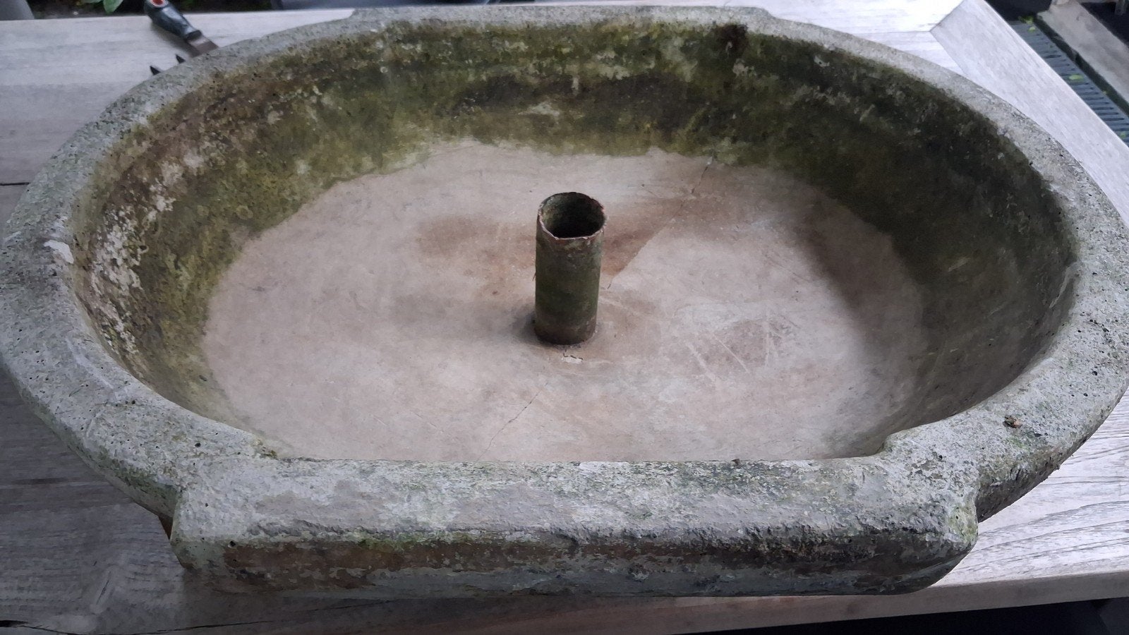 Antieke stenen waterbak / fonteinbak, Ophalen, Gebruikt
