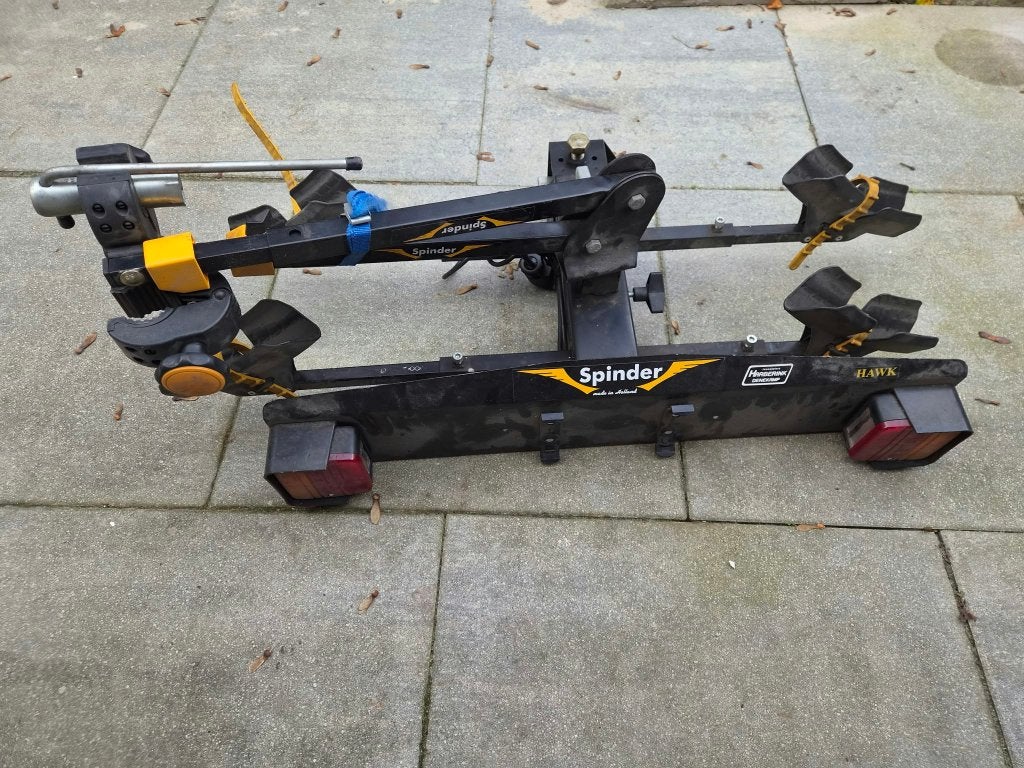 HAWK Spinder Fietsendrager, Ophalen, Gebruikt, 2 fietsen, Trekhaakdrager