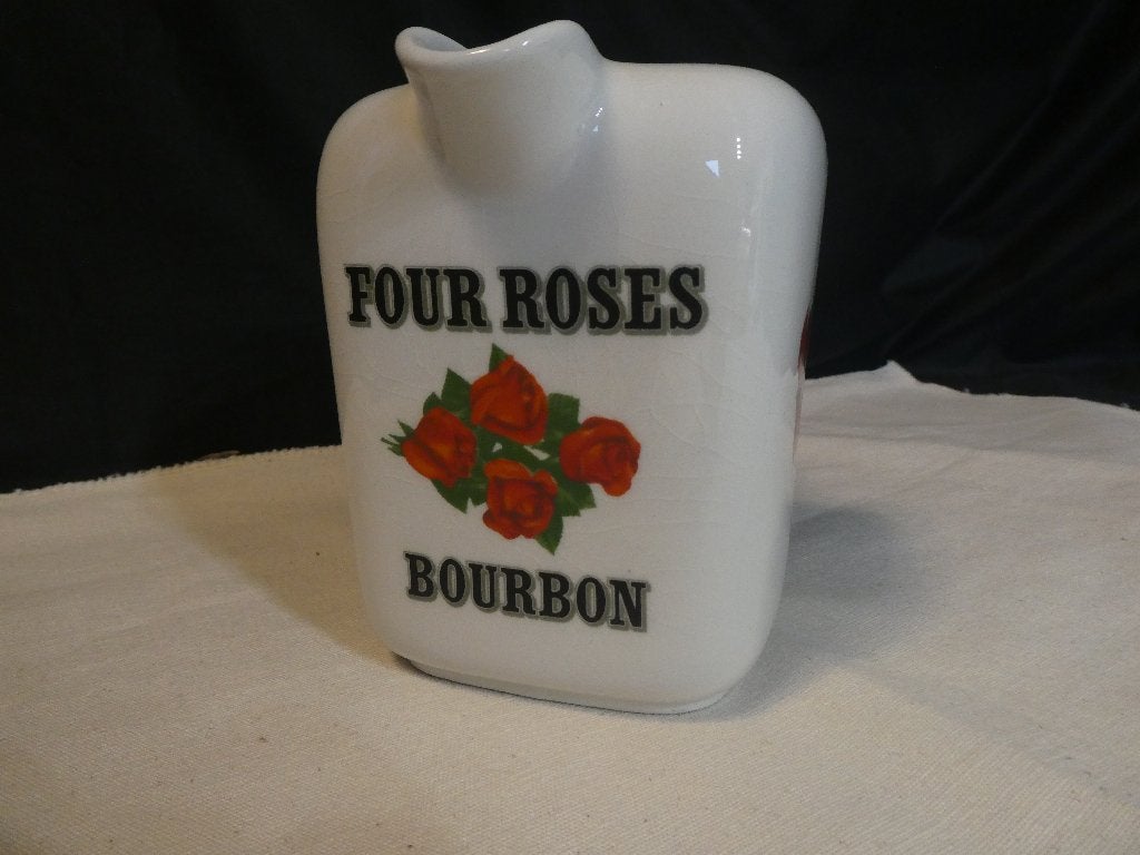 Arabia Four Roses Bourbon schenkkan, Kan, Keramiek, Ophalen of Verzenden, Overige stijlen