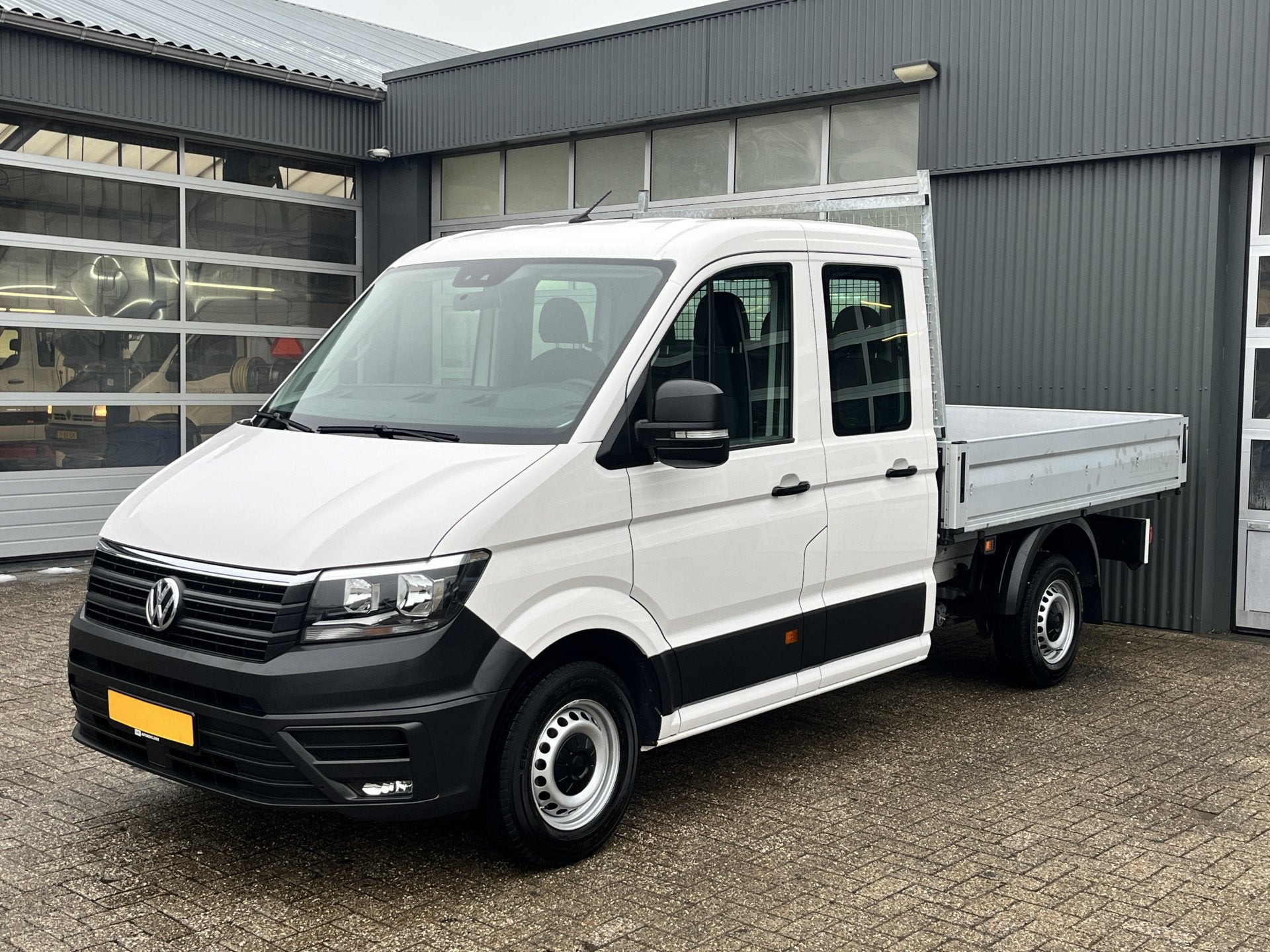 Volkswagen Crafter 35 2.0 TDI DC Open laadbak Airco Cruise c, 13 km/l, Gebruikt, 4 cilinders, Volkswagen