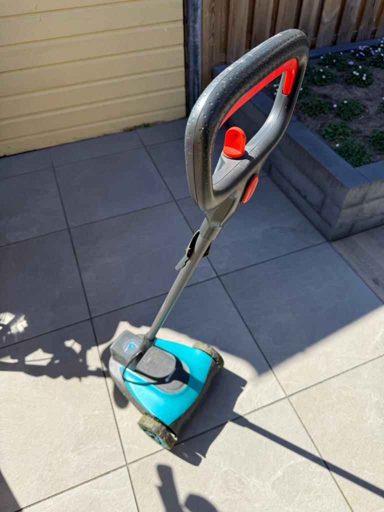 Gardena Accu Grasmaaier - Compact & Handzaam, Tuin en Terras, Grasmaaiers, Ophalen, Zo goed als nieuw, Accu-grasmaaier