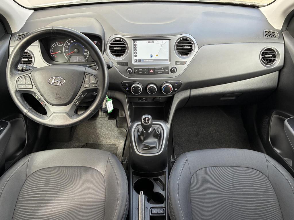Hyundai i10 1.0i Comfort / Volledig onderhouden / Navigatie, Auto's, Hyundai, Stof, Gebruikt, 4 stoelen, Bluetooth