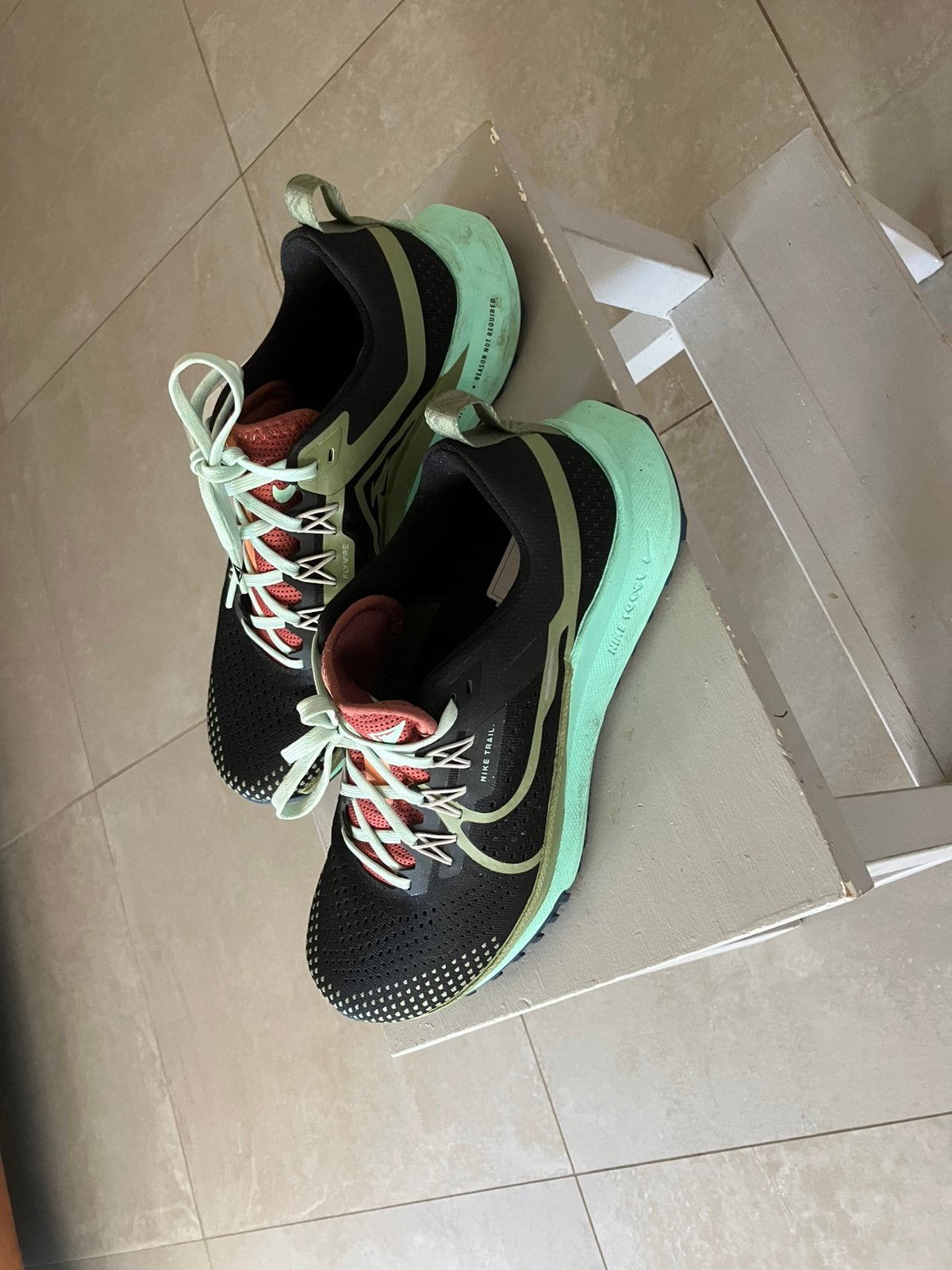 Sneakers, Zwart, Ophalen of Verzenden, Sneakers of Gympen, Zo goed als nieuw