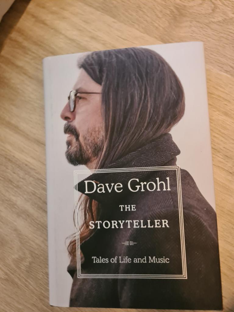 Storyteller: Tales of Life and Music, Boeken, Muziek, Ophalen of Verzenden, Zo goed als nieuw, Artiest