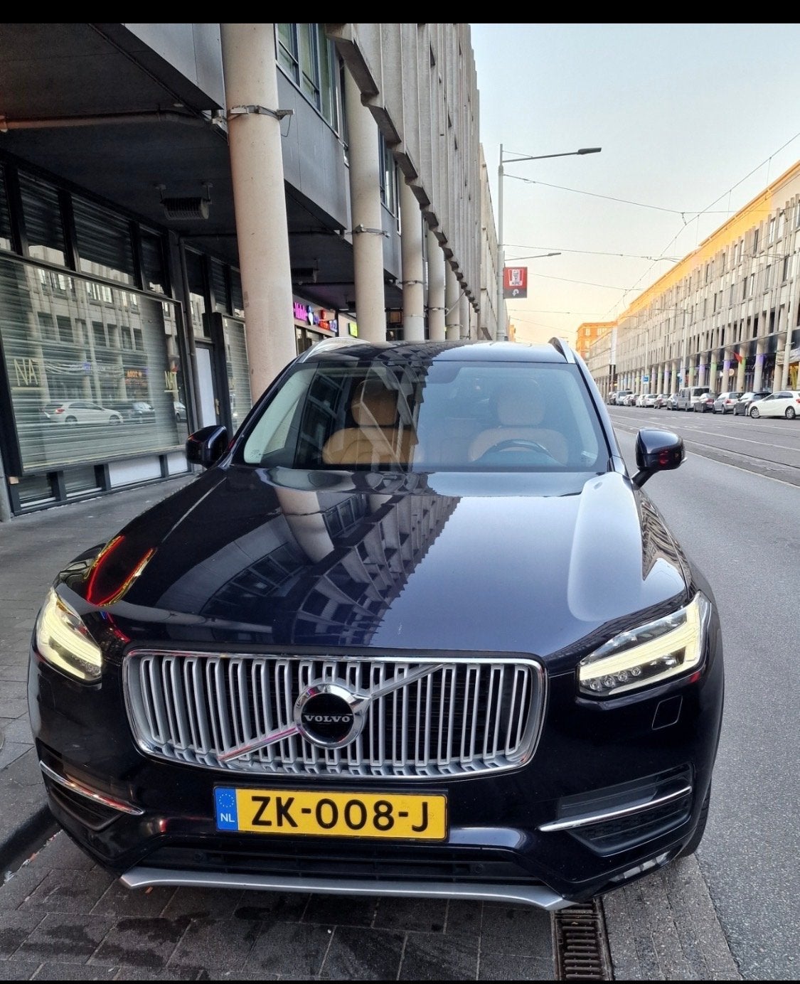 Volvo XC90 2.0 D4 Geartronic 2016 Blauw, Auto's, 1800 kg, 1969 cc, Blauw, 7 stoelen