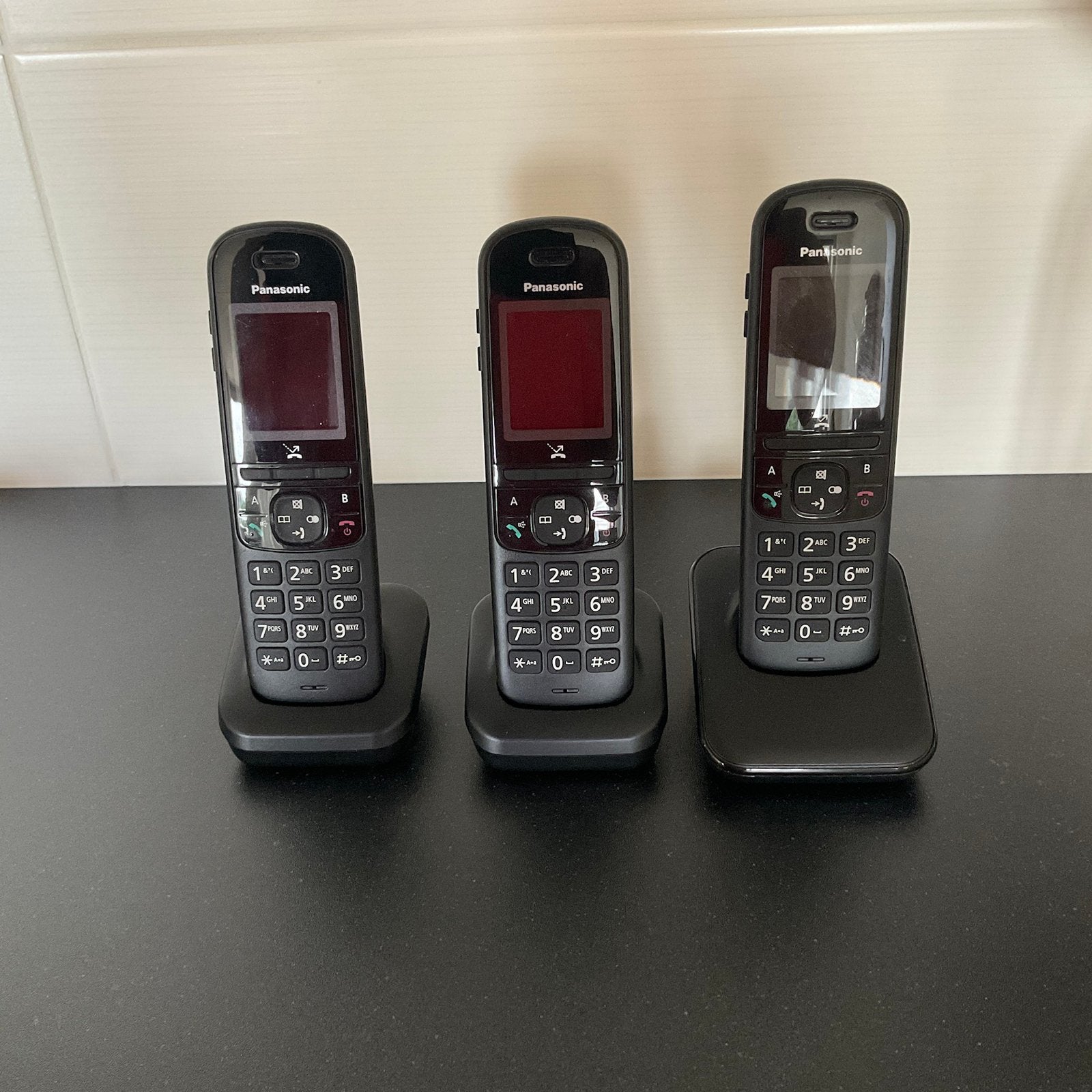 De Panasonic KX-TGH713 Trio vaste telefoon met 3 handsets, Telecommunicatie, Ophalen of Verzenden, Zo goed als nieuw, 3 handsets