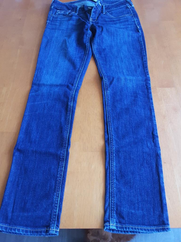 Jeans merk Hollister W26 L33, Ophalen of Verzenden, Zo goed als nieuw, Blauw, W27 (confectie 34) of kleiner