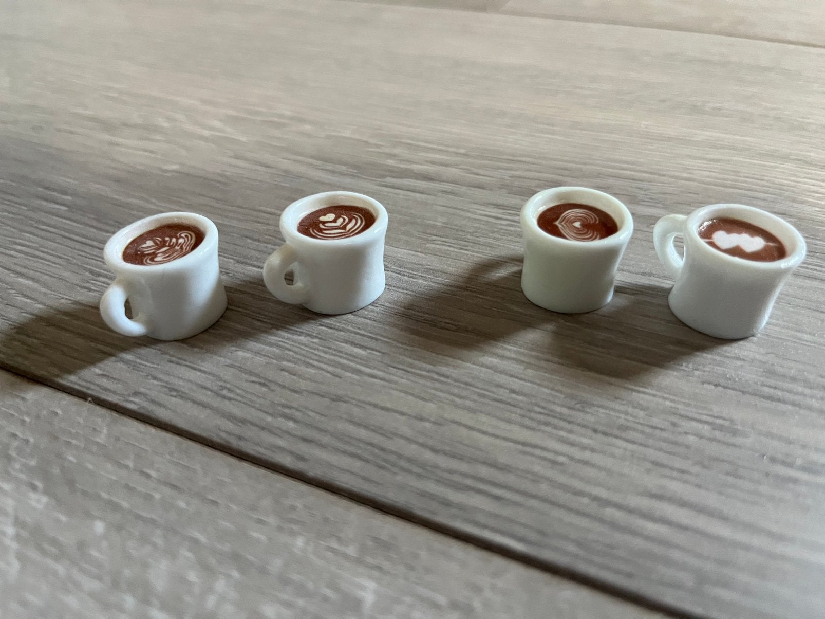 4 koppen warme drank poppen/ maileg huis inclusief verzenden, Ophalen, Nieuw, Poppenhuis
