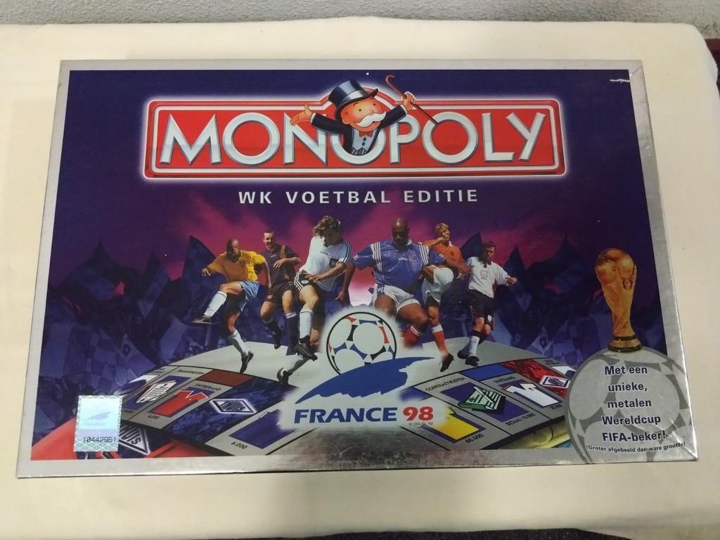 Monopoly WK Voetbal Editie France 98, Hobby en Vrije tijd, Gezelschapsspellen | Bordspellen, Drie of vier spelers, Ophalen of Verzenden